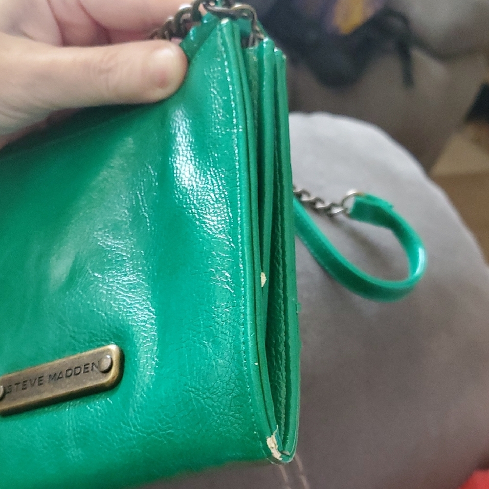 Steve Madden Green Crossbody Bag with Chain Strap - Picture 5 of 13
